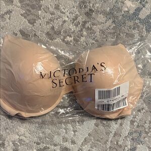 Victoria's Secret Wear Everywhere Push-Up bra